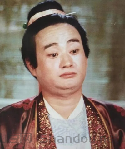 薛蟠又“呆”又“傻”，真是智商有问题么？看看曹雪芹怎么说（世界上最傻的人图片）