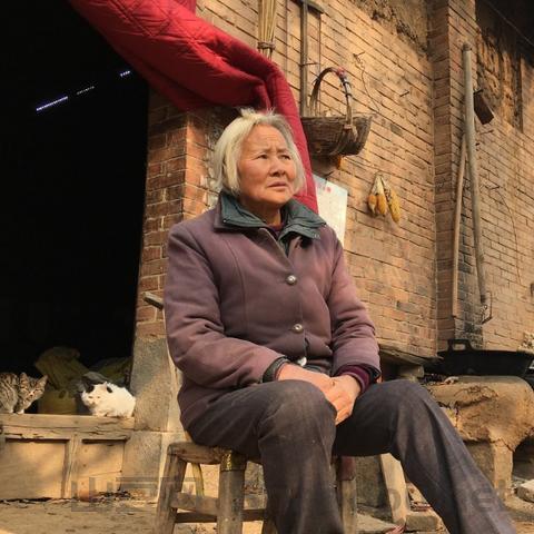 世界上最孤坟的人图片大全，世界上最孤坟的人图片